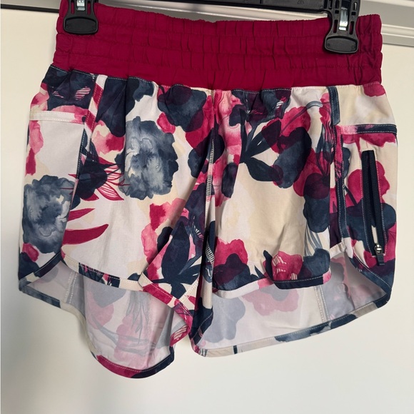 Floral Women's Shorts - Picture 1 of 2
